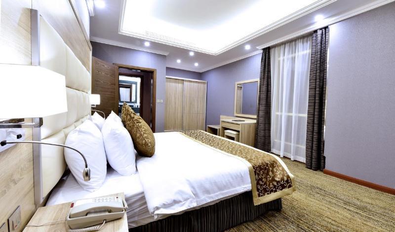 Iridium 70 Hotel Jiddah Esterno foto