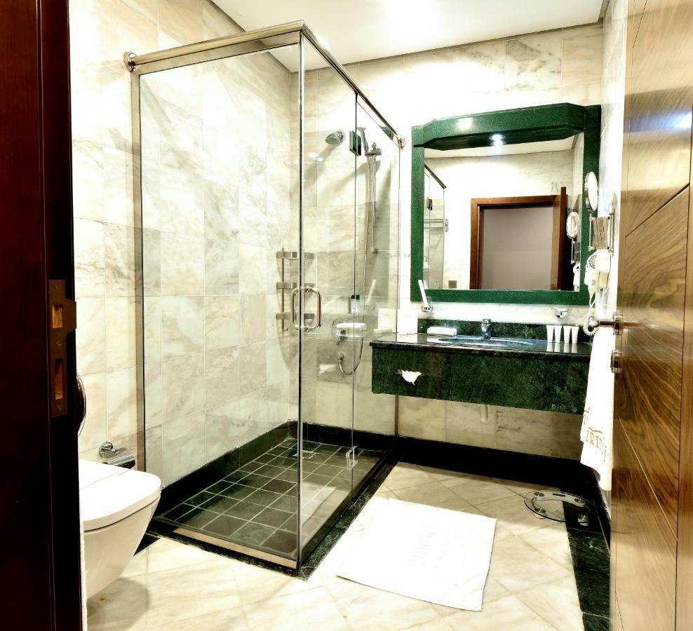 Iridium 70 Hotel Jiddah Esterno foto